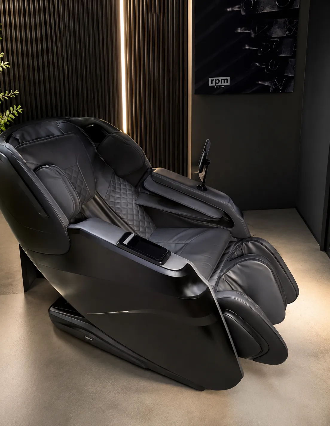 Massage chair Warsaw – inside the RPM Studio facility