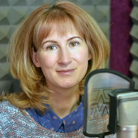 Voice talent Cosmina – RPM Studio voice bank