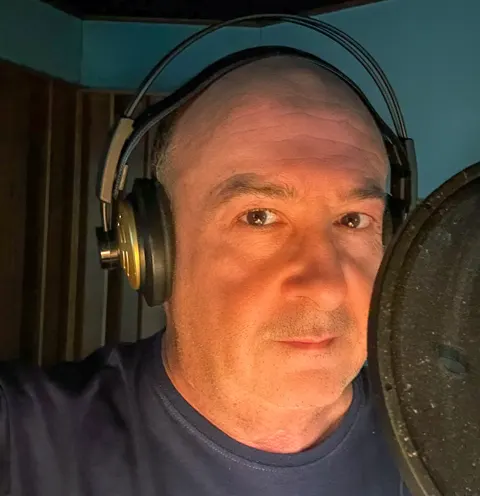 Voice talent Roberto – RPM Studio voice bank